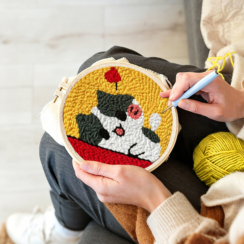 Creating handmade happy and adorable cat punch needle artwork